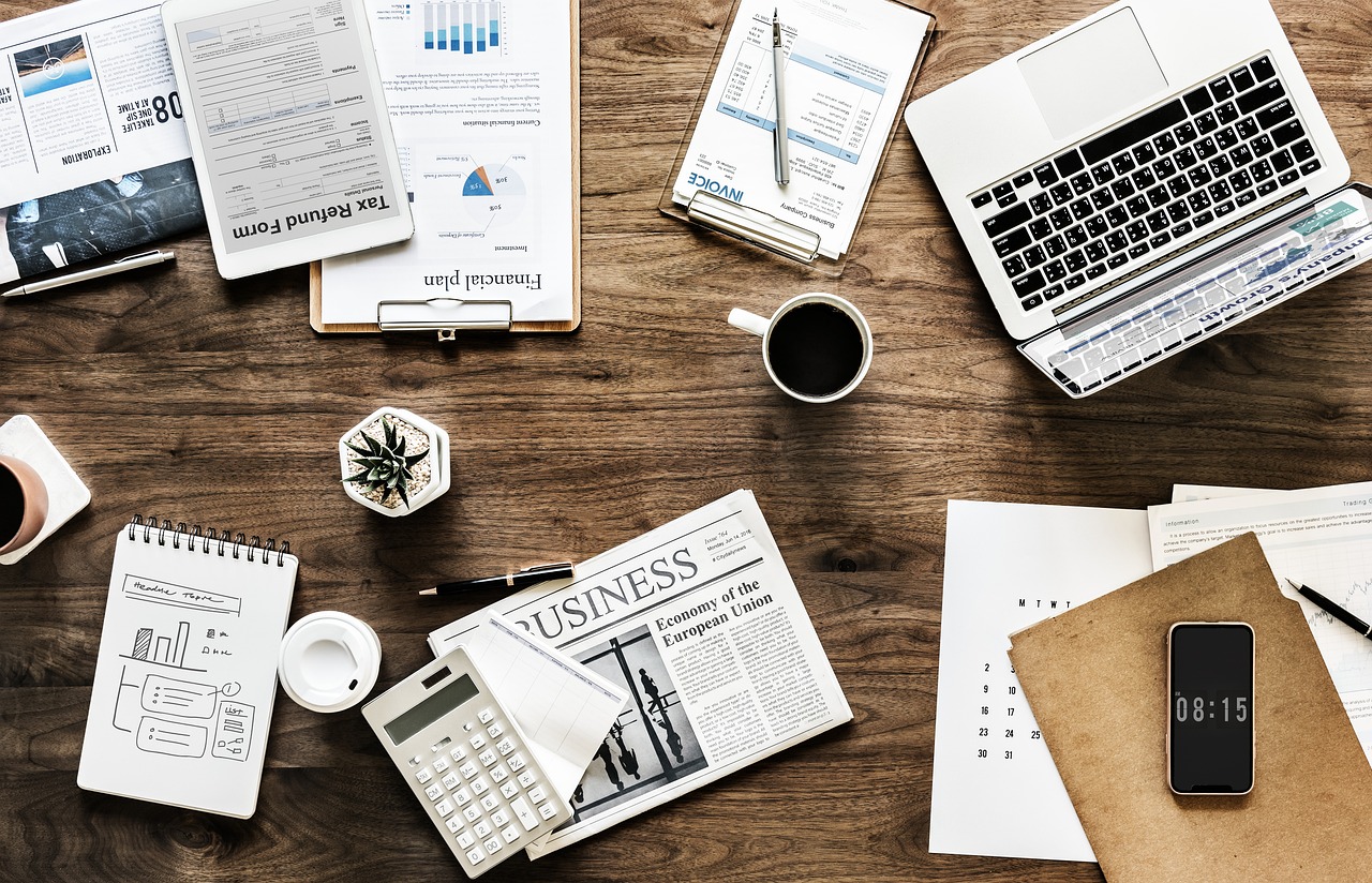  Développer une culture d'entreprise forte et positive nécessite une approche stratégique et systématique. Voici un plan en plusieurs étapes pour vous guider dans ce processus : 